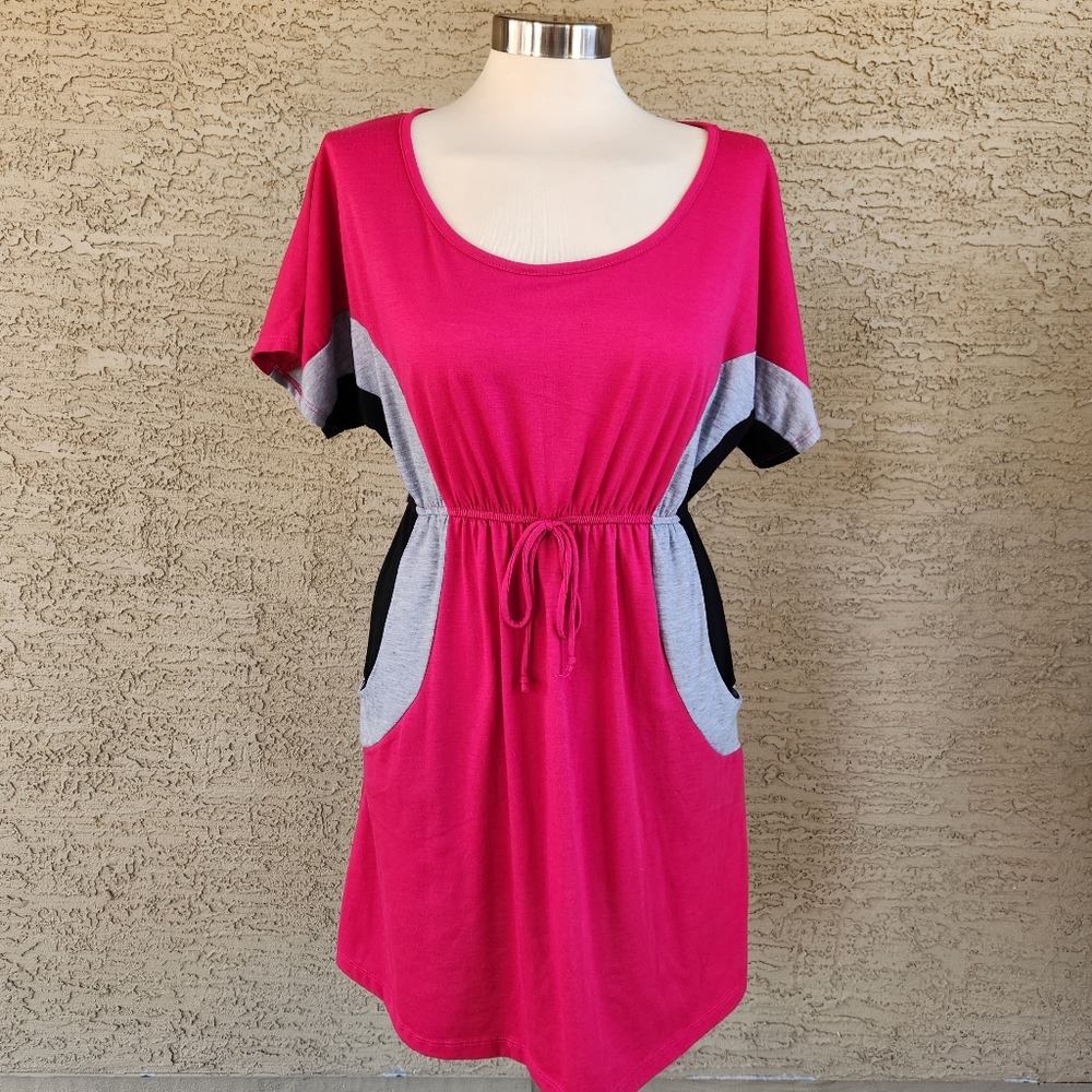 Delirious pink dress with pockets